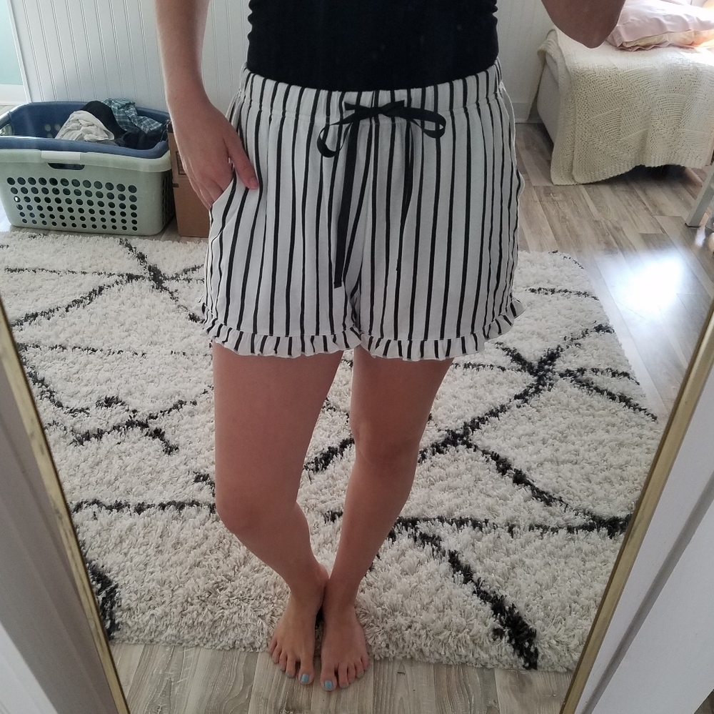 VENUS stripe sleep short